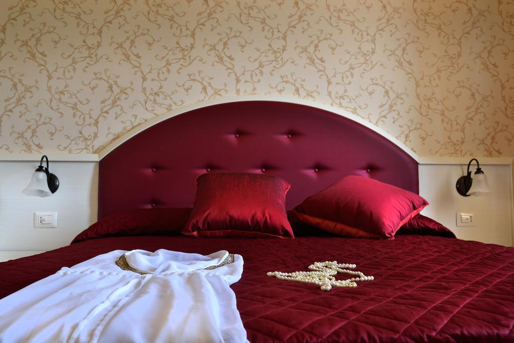 Boutique Hotel Casa Faccioli Болоня Стая снимка
